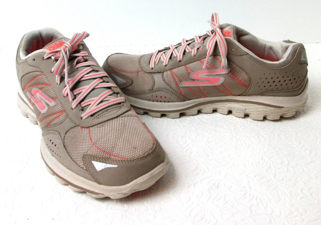 skechers lace up sneakers 2017