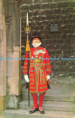 R575096 Beefeater Tower of London