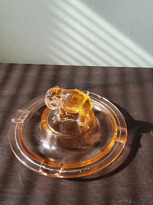 Vintage Depression Pink Glass Elephant Cigarette Cigar Ash Tray L.E. Smith 