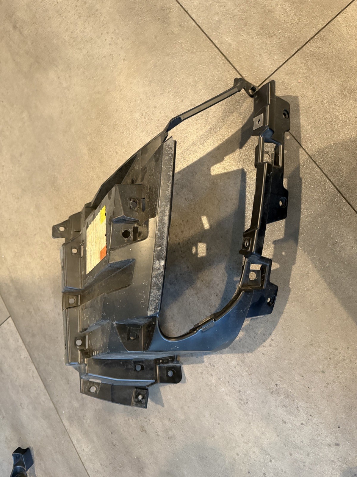 Audi R8 2017-2023 Rear Right Bumper bracket P/N 4S0825730A