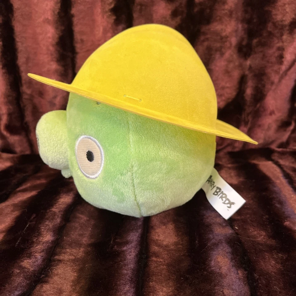 RARE~Angry Birds Plush 6” CONSTRUCTION HAT pig - Image 3 of 4