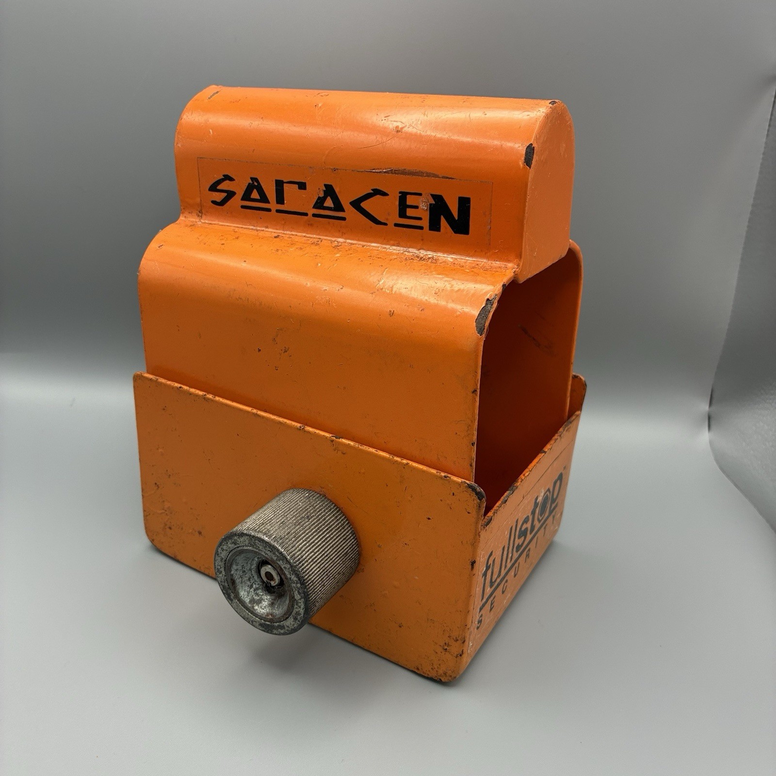 Saracen Ultra Caravan ALKO Hitch Lock Full Stop Security Orange Caravan 2x Keys