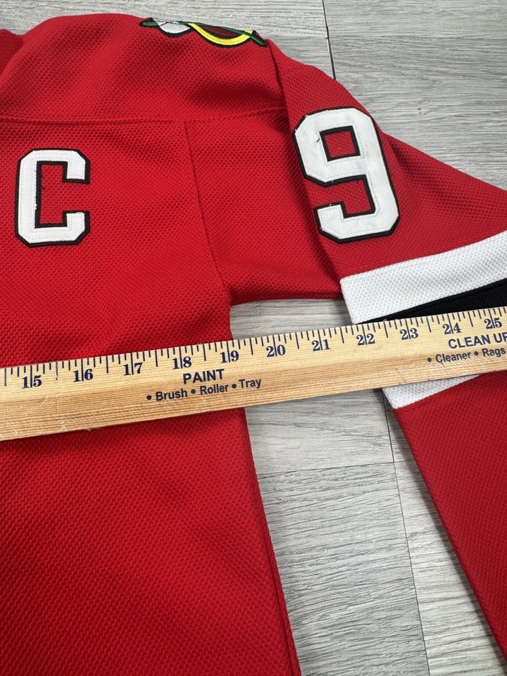 Camiseta deportiva juvenil de los Chicago Blackhawks L/XL roja Jonathan Toews cosida para niños NHL hockey Foto 4 de 4