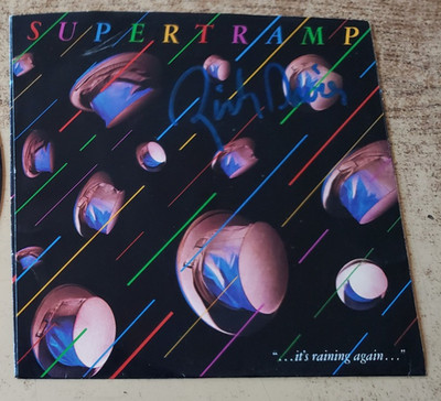 RICK DAVIES AUTOGRAPHED 1980s EXCELLENT Supertramp   It's Raining Again 45