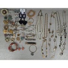 Costume Jewelry Lot Necklaces Bracelets Earrings Brooches 40+ Pieces Chicos