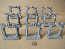 Warhammer Quest Game 1995. "SET OF 9 PLASTIC DUNGEON DOORS / ARCHWAYS" Unboxed.