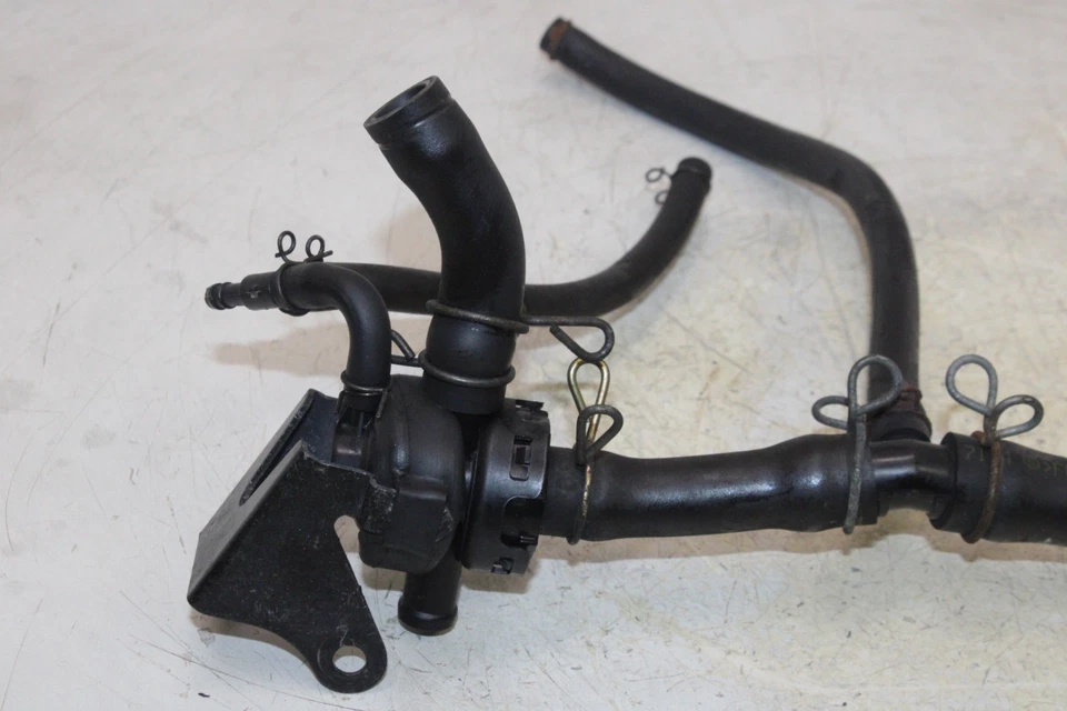 Kawasaki Ninja 250R Ex250J 2008 OEM válvula de aire solenoide con mangueras Foto 2 de 4