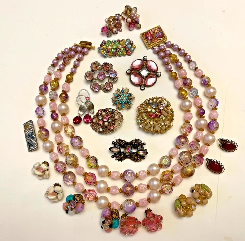 Vintage Estate Costume Jewelry PINK PASTEL Necklace Brooches Earrings Lot 16