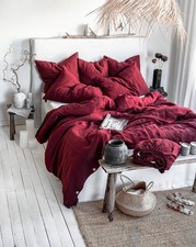 Linen Bedding Set in Maroon. 3 Piece set: 2 Pillowcases 1 Duvet Cover Set