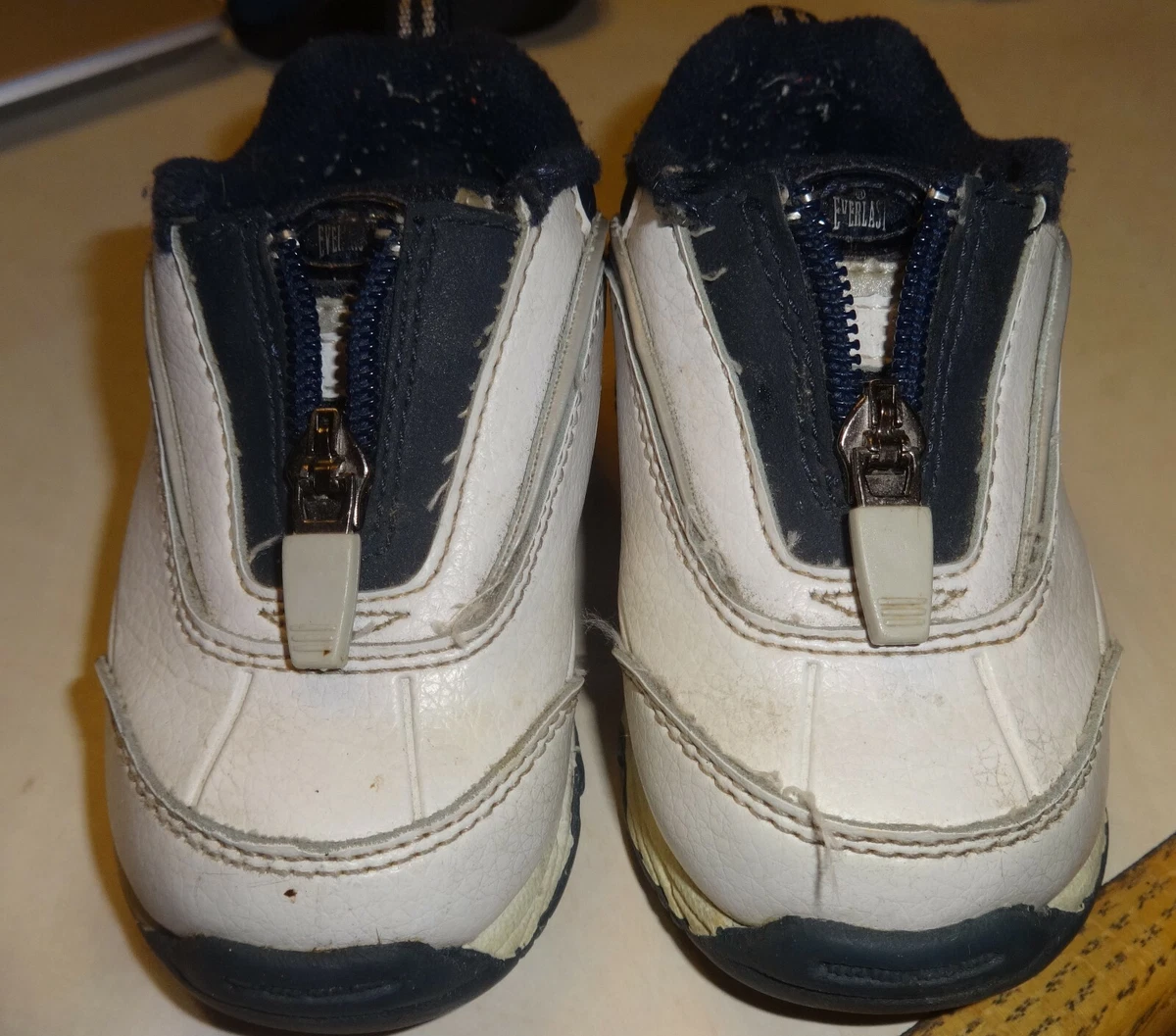 Boys leather sales tennis shoes