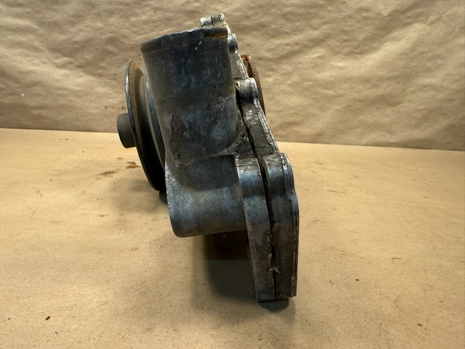 Bomba de agua Jaguar XJ12 S1 OEM JLM361E Foto 2 de 4