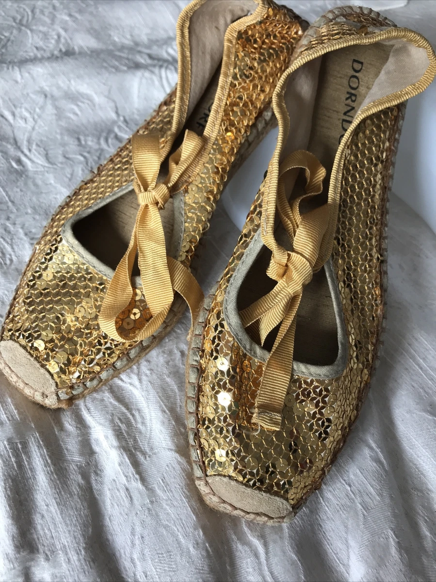 Flat hotsell sequin sandals