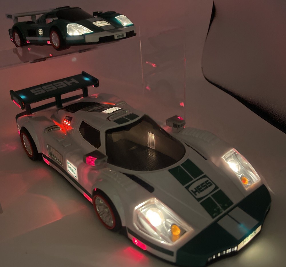 2009 Hess Race Car Collectible W/ Insert Race Car; LIGHTS SOUND WORK