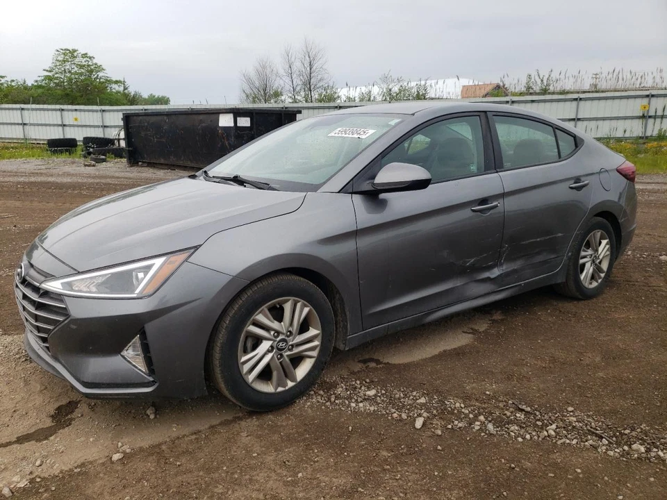 Used Front Grille fits: 2019 Hyundai Elantra Sedan center bumper mounted US buil Foto 2 de 4
