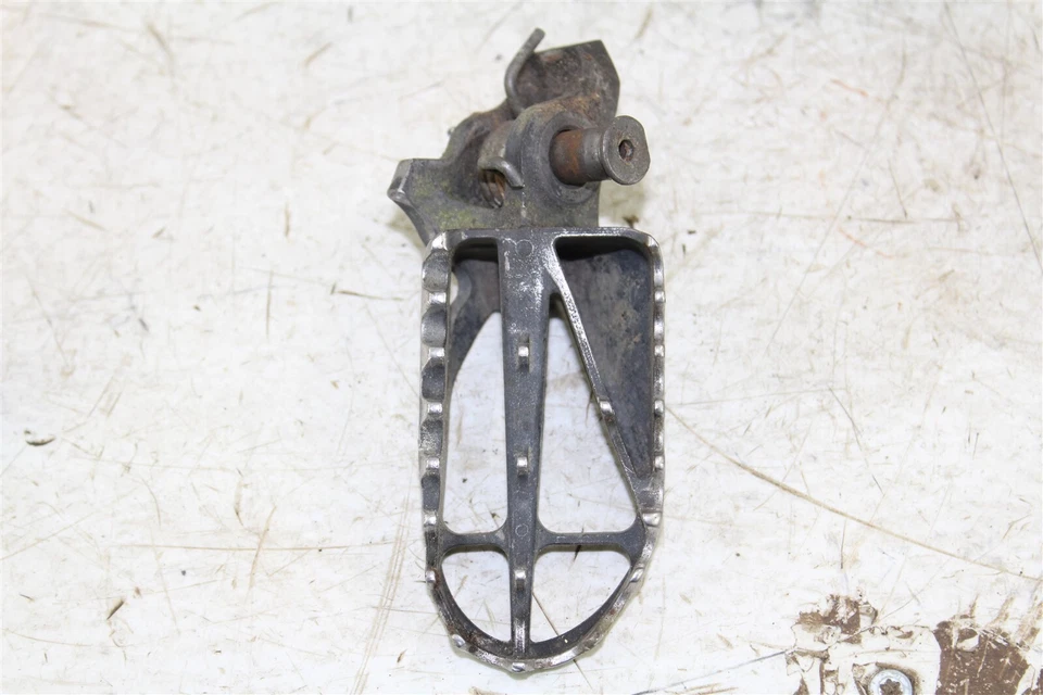 2002 Honda CR 250R Right Foot Peg Rest  - Image 4 of 4