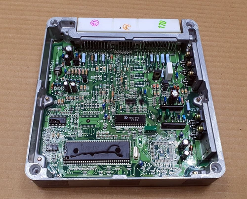 Toyota Land Cruiser KZJ90L KZJ95R 1KZTE M/T 89661-60540 engine computer oem jdm - Picture 8 of 9