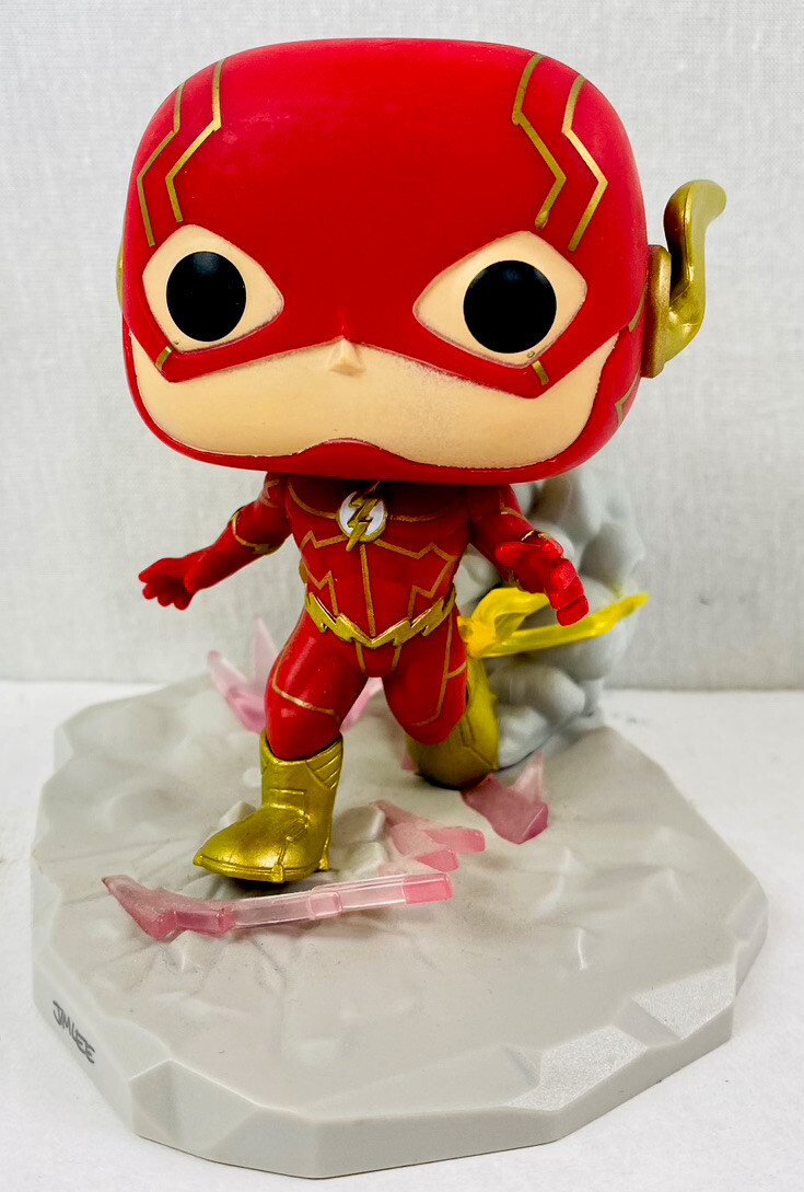 Funko Pop! Heroes: The Flash #268 Deluxe Vinyl Figure - Loose No Box.