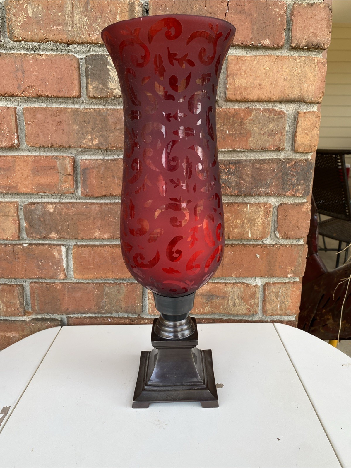 With Metal Base