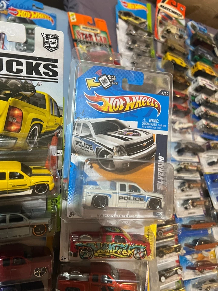 Hot Wheels 18 Chevy Silverdo, 2 Ford F150 Lot Huge VHTF! - Image 3 of 4