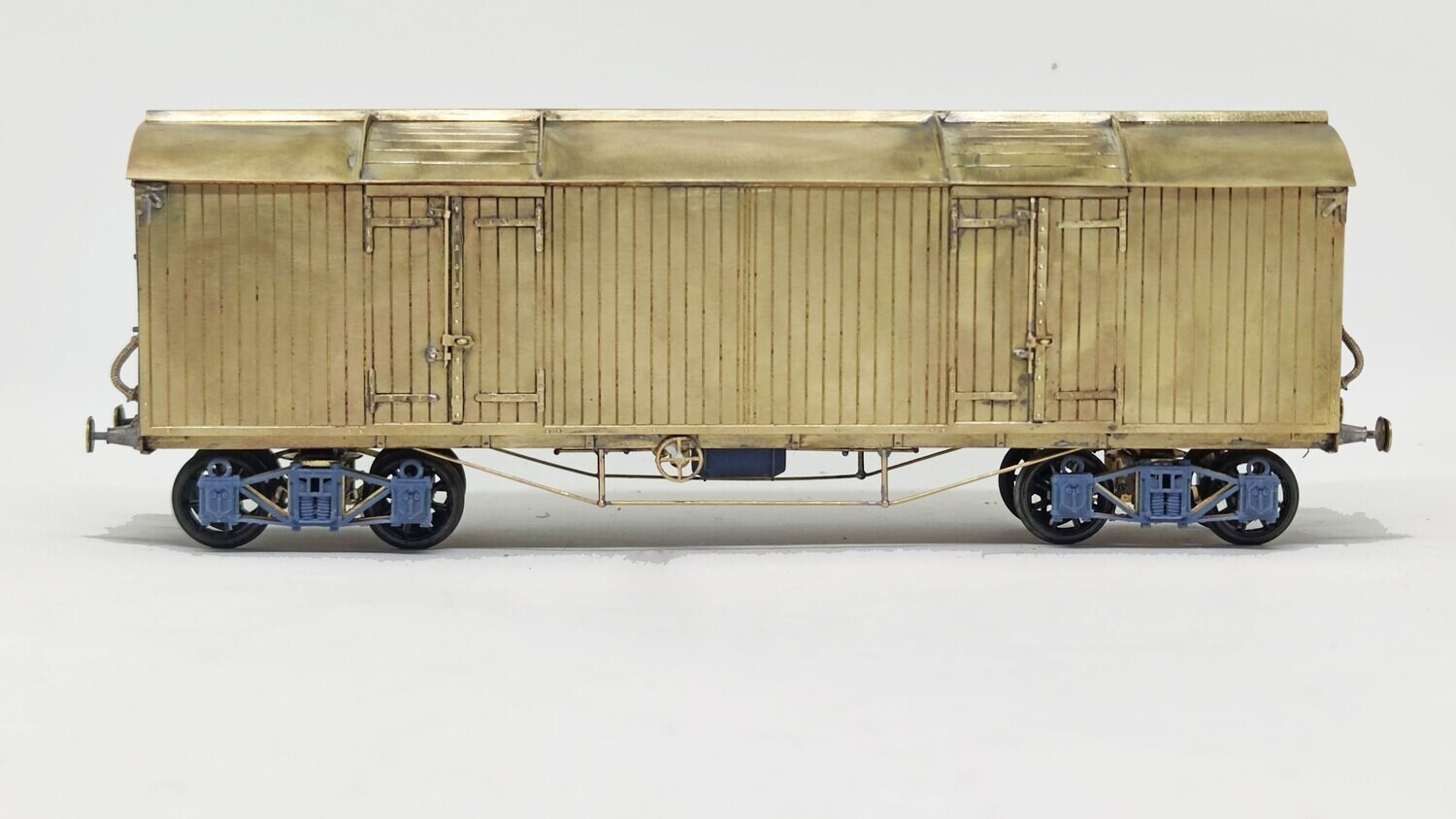 4mm scale KIT Lancashire & Yorkshire - LMS 30 ton Swivel Bogie Van