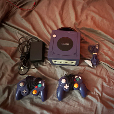 Nintendo GameCube Purple Home Console Bundle, 2 Controllers, Cables, Composite