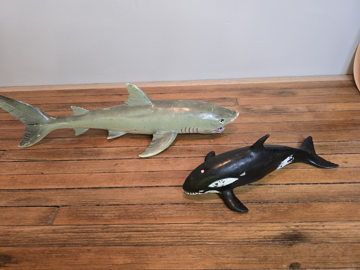 Vintage AAA 90s Hard Rubber Detailed Great White Shark Large 15