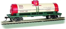 Bachmann 40' Single-Dome Tank Car North Pole & Southern #721 - HO Scale