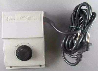 Piko Junior 1762 Ech Ho & N Transformer 220V AC to 9V DC 1.8VA