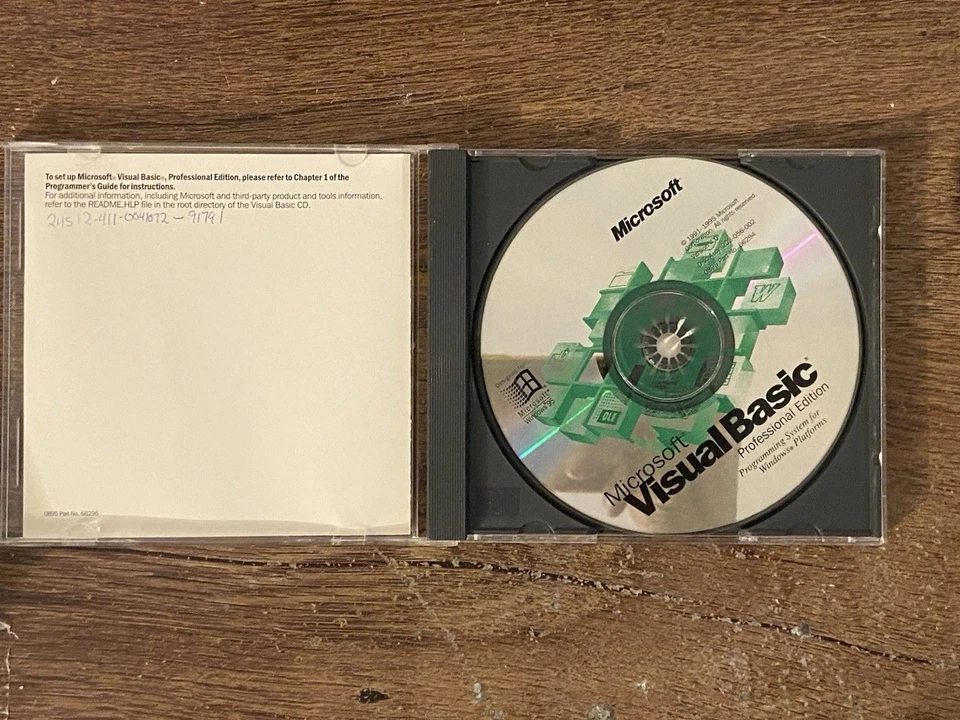 Microsoft Visual Basic Professional Edition with Key 1991-1995 Windows 95' - Image 2 of 2