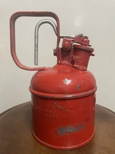 Vintage 1930’s - 1940’s Justrite One Quart Red Safety Can Underwriters’ Labs.