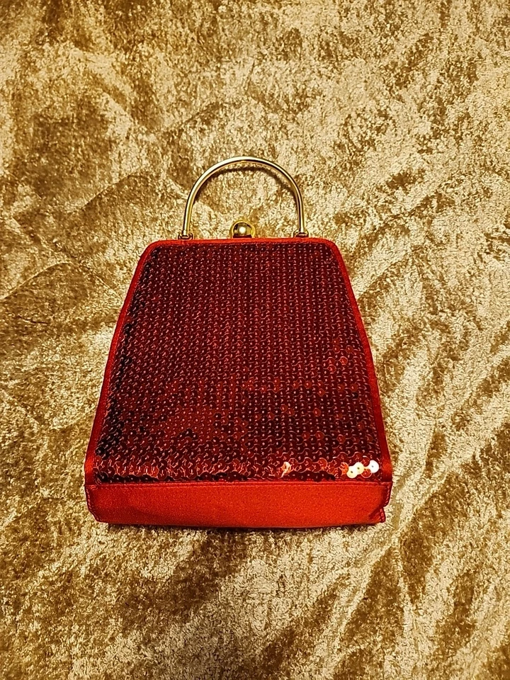 Moschino Red Sequins Party Clutch Bag - Image 3 of 4