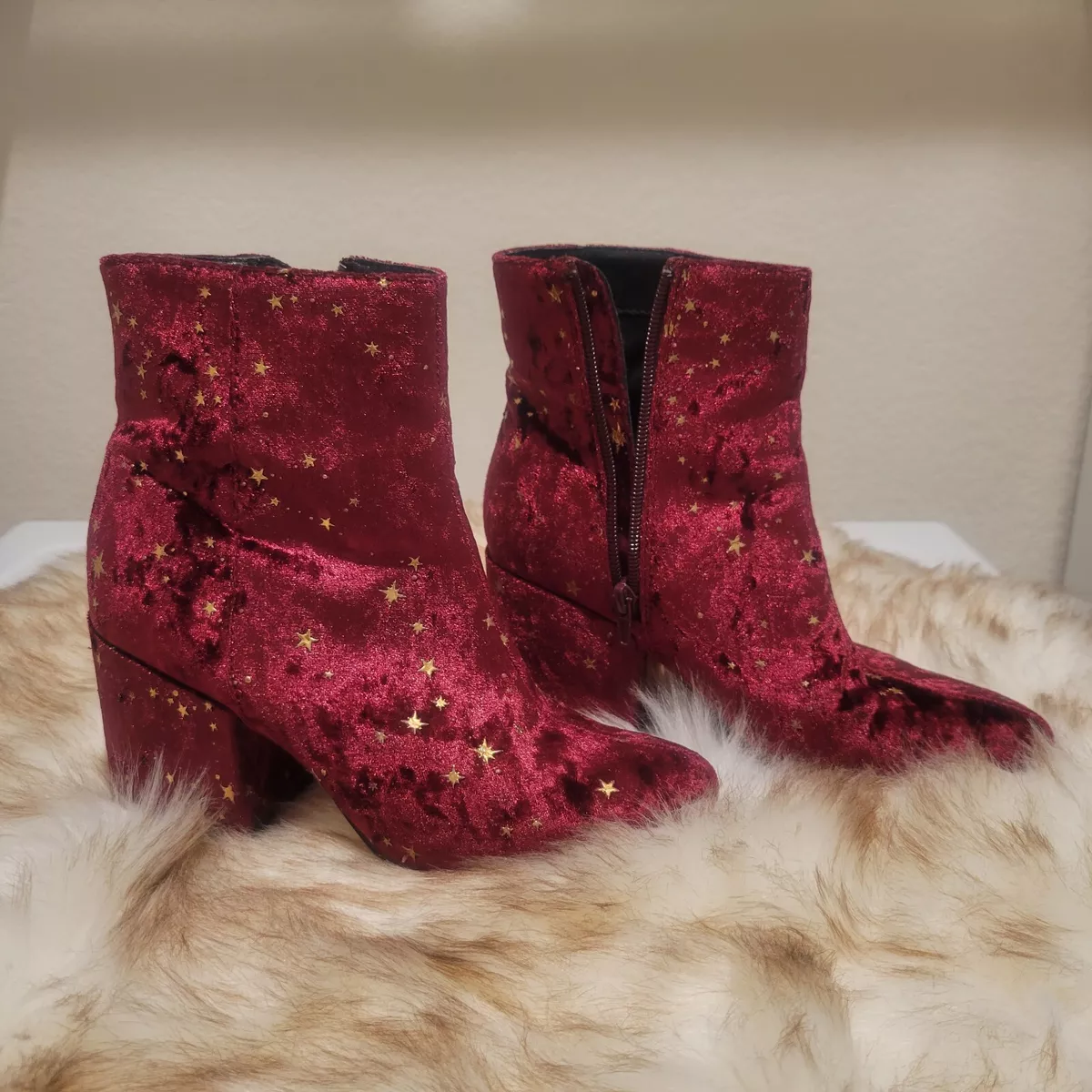 Red boots hotsell ebay