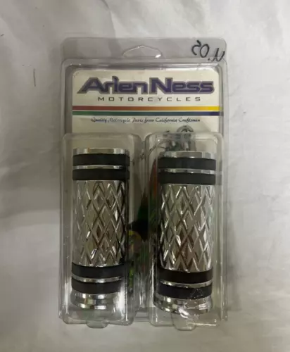 Arlen Ness VICTORY RR FOOTPEG COVRS DIAMOND (V-1010)