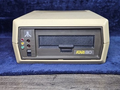 Vintage Atari 810 Disk Drive (1982)  w/ dust cover for REPAIR/PARTS - AS IS