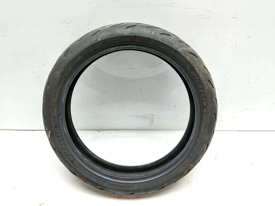 Neumático delantero Michelin Road 5 120/70-17 09 Honda CBR 600 RR Foto 2 de 4