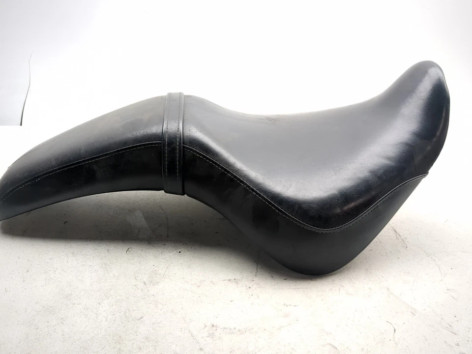 04-09 Asiento de pasajero conductor completo de una pieza Honda VTX1300C VTX 1300 77200-MEM6700 04 Foto 2 de 4