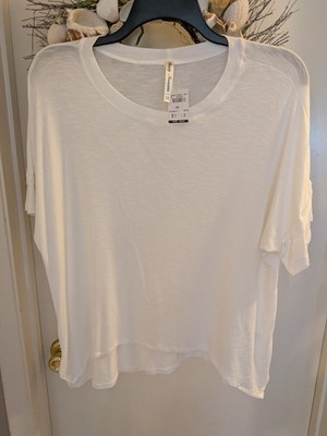Simply Irresistible Sz. 2X Basic White SS Almost Crop Top New w/Tags