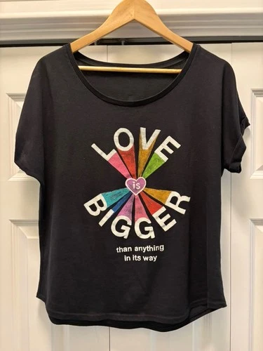 U2 Love Is Bigger Than Anything Short Sleeve Concert T Shirt Vintage vintage concert t-shirt, vintage, size S, single stitch, B+ condition