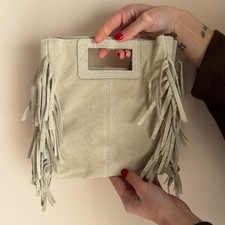 Borsa In Vero Camoscio Media Dimensione Con Frange E Tracolla