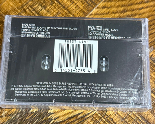 Big Twist and The Mellow Fellows - LIVE FROM CHICAGO BIGGER THAN LIFE (Cassette) - Picture 2 of 3