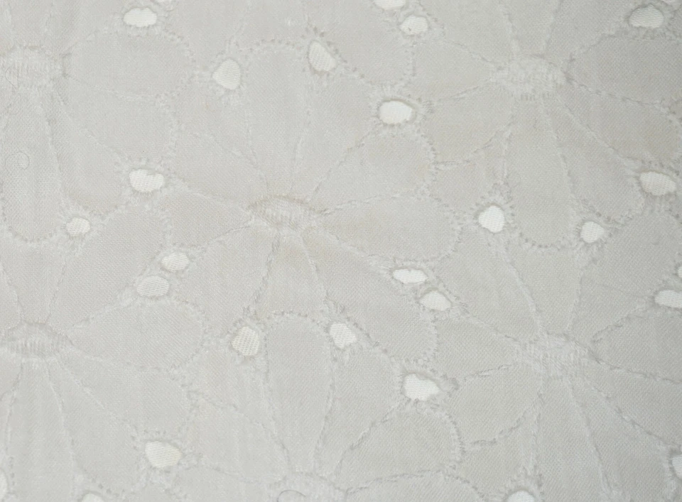 Falda TULEH Blanca Algodón Bordada Línea A - Talla 4 Foto 4 de 4