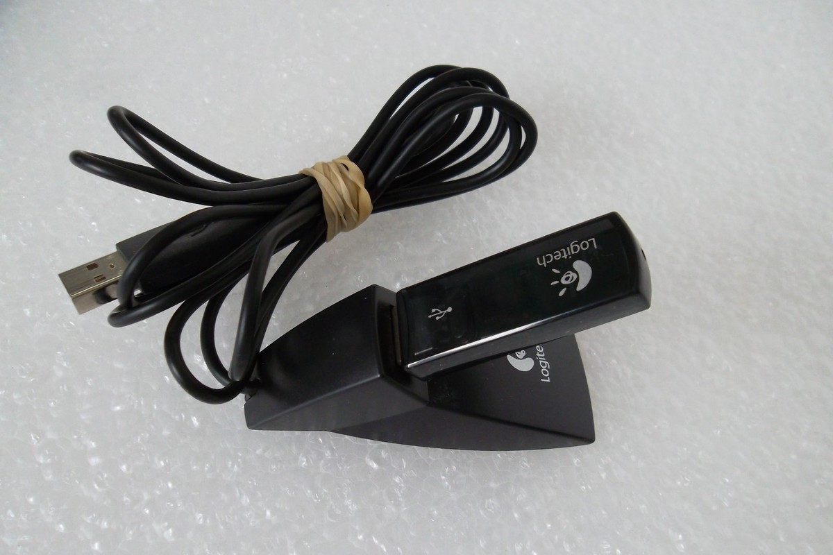 Logitech C-UAY59 Receptor USB para Mouse de Viaje Inalámbrico V220 con Base  810-000272