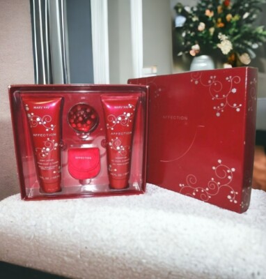 Mary Kay ~ AFFECTION Gift Set ~ Solid perfume w/ case, lotion & shower gel