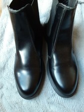 dr martens icon 2216