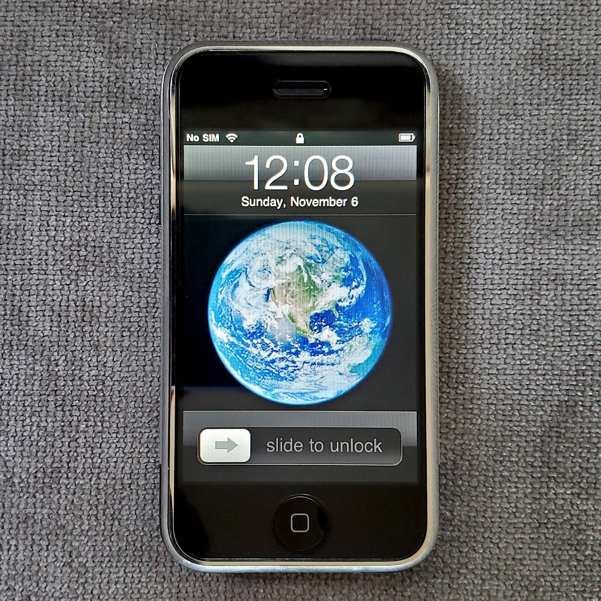 Original iPhone 1st Generation 2G - 16GB A1203 w/ Box