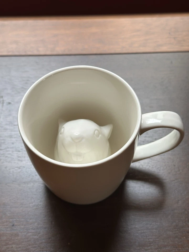 Accoutrements Squirrel 3D Surprise Inside Mug Novelty Peekaboo - Image 2 of 4