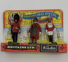 Vintage Britain  s new metal models 3 soldiers Set in original package