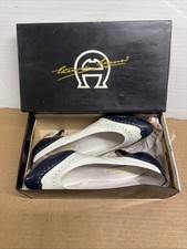 Etienne Aigner Vintage Classic Wingtip Navy and White Heels Size 8.5 Retro