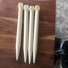 Lot of 4 Large Knitting needles 19MM/35US