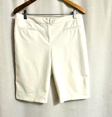 Chicos Womens White Shorts, Size 1 (Medium-8) Waist-34 In, Inseam 11.5 In.